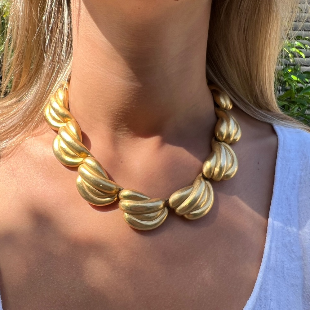 Elegant Gold Statement Necklace